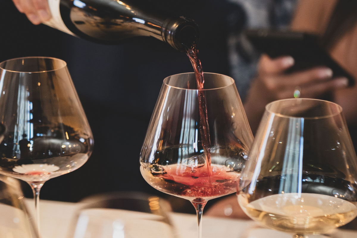 Sommelier en cata